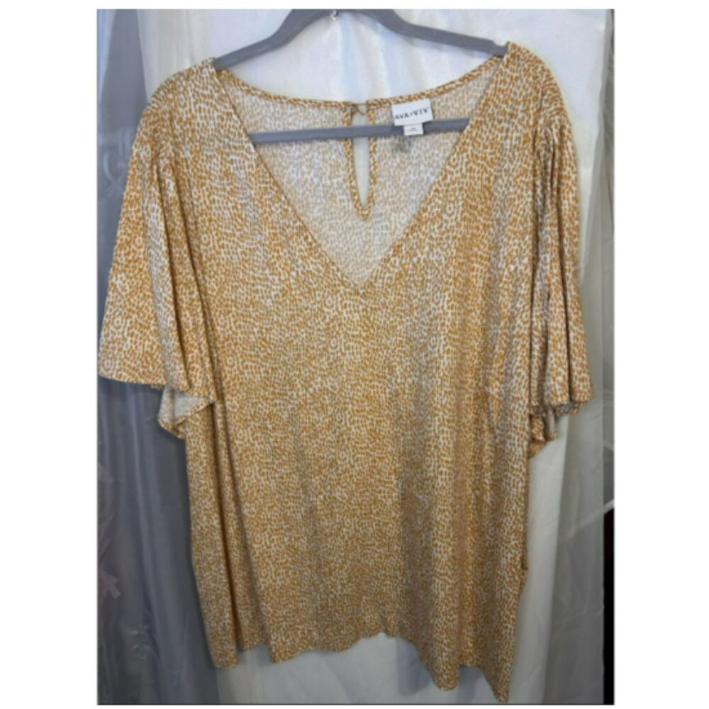 Ava & Viv V-Neck Blouse • Mustard Dot Print • Plus Size Casual Chic Top